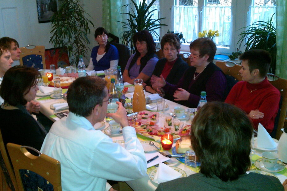 Wege einer erfolgreichen Schmerztherapie - Diskussion im Seniorenbegegnungszentrum Neudietendorf